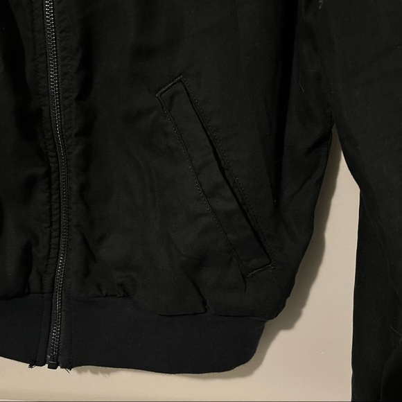 ✨SOLD✨Aritzia TNA Light Bomber Jacket Size Small - Picture 5 of 9